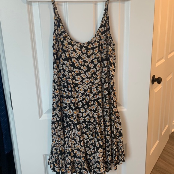 BRANDY MELVILLE JADA DRESS - Picture 2 of 4